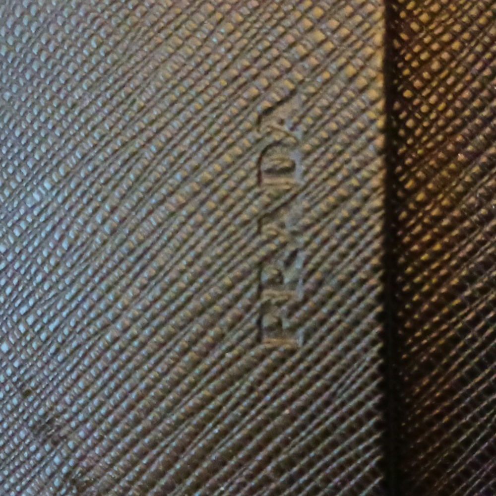 COPY - PRADA Sunglasses - Picture 10 of 10